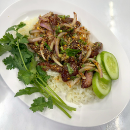 ข้าวยำหมูย่าง