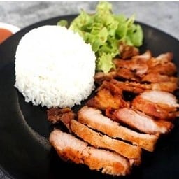 ข้าวสันคอหมูทอด น้ำจิ้มแจ่ว
