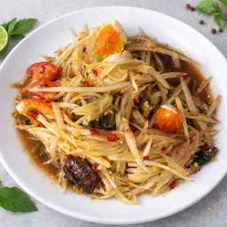 ส้มตำปูปลาร้า ไข่เค็ม