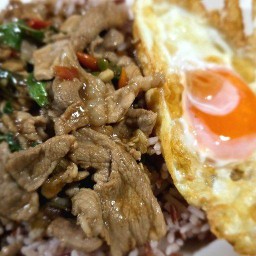 กะเพราเรดฮอต