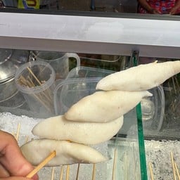 ลูกชิ้นทอด อาไทม์ หน้าซีเจ จุกกะเฌอ