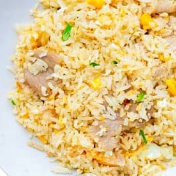ข้าวผัดไก่