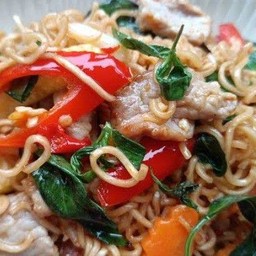 มาม่าขี้เมาหมู