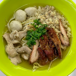 เกาเหลาหมูย่าง พิเศษ