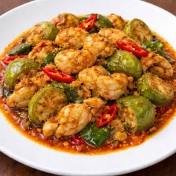 ข้าวผัดพริกแกงไก่