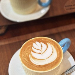 ลาเต้ร้อน