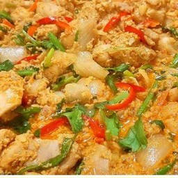 ไก่ผัดผงกระหรี่