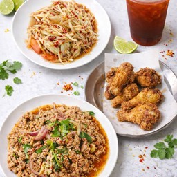 อิ่มจุก ลาบ + ส้มตำ + ไก่ทอด5ชิ้น  ฟรี!! ชามะนาว