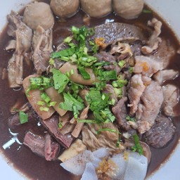 เตี๋ยว เนื้อ ซิ่ง