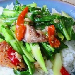 คะน้าปลาเค็ม