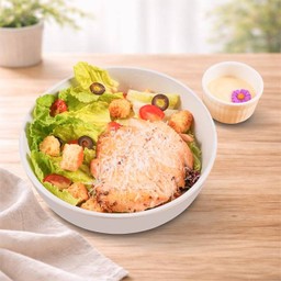 ซีซ่าร์สลัดอกไก่ ( Chicken Breast Caesar Salad )