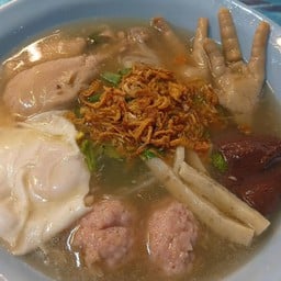 ร้านก๋วยจั๊บทุนแม่