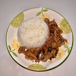 ข้าวกะเพราหมูพริกแห้ง