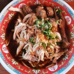 ร้านก๋วยเตี๋ยวไก่มะระบังดิน