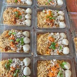 ร้่านก๋วยเตี๋ยวเรือนู๋มิ้น