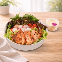 สลัดไก่ย่าง ( Grilled Chicken Salad )