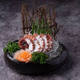 TAKO SASHIMI หนวดปลาหมึกยักษ์