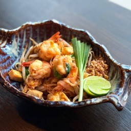 ผัดไทยกุ้งสด