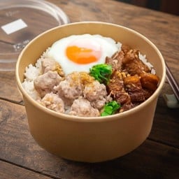 ข้าวต้มแห้งหมูบะช่อ + ไข่ออนเซ็น