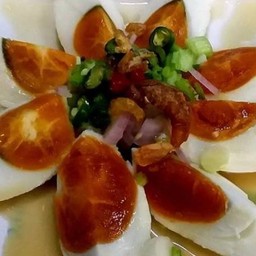 ยำไข่เค็ม