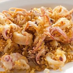 หมึกทอดกระเทียม