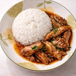 ข้าวกะเพราไก่พริกแห้ง