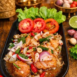 ยำแซลมอนน้ำปลาร้า สุดแซ่บ