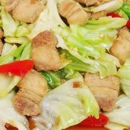 หมูสามชั้นผัดกระหล่ำปลีน้ำปลา