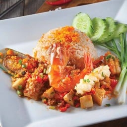 ข้าวทะเลผัดพริกเกลือไข่เค็ม