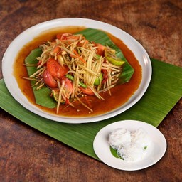 ตำซั่ว ( Spicy Papaya Salad with Rice Noodles )