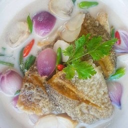 ต้มข่าปลาสลิด