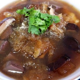 กระเพาะปลาน้ำแดง