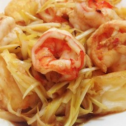 ผัดกุ๋ยช่ายขาวเต้าหู้กุ้งสด