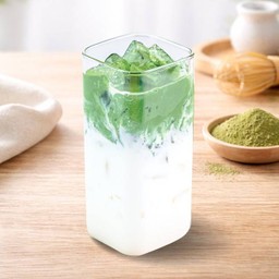 มัทฉะลาเต้ เย็น ( Iced Matcha Latte )