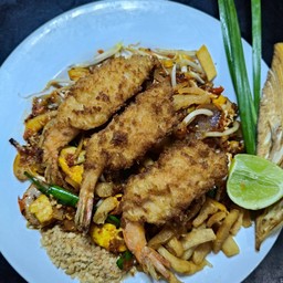 ผัดไทโบราณ กุ้งกรอบ