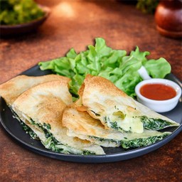 เกซาดิยาผักโขม ( Spinach Quesadilla )