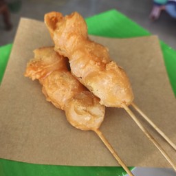 ลูกชิ้นชุบแป้งทอด (3ไม้)