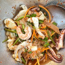 ยำรวมทะเล (ดิบ/สุก)