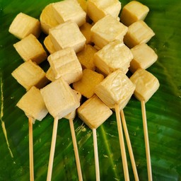 เต้าหู้ปลา  เหลี่ยมๆ