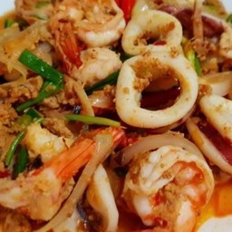 ทะเลผัดผงกะหรี่