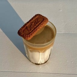 บลูบีน เดอะคาเฟ่ จันทบุรี แหลมเสด็จ