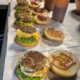 เบอร์เกอร์นายแว่น สาขา 3 นวมินทร์139