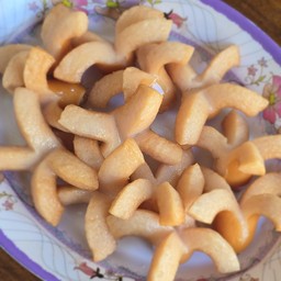 ไส้กรอกหนังกรอบทอด