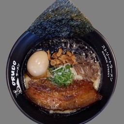 ทงคตสึกระเทียมดำหมูคาคุนิ