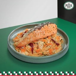 สปาเก็ตตี้ผัดพิงค์โรเซ่ครีมแซลมอนและไข่กุ้ง (pasta)