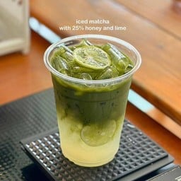 ออนเดอะเวย์คาเฟ่ ท่ารั้ว