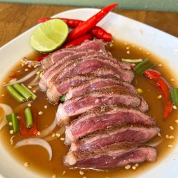 ยำเนื้อทอด10วิ