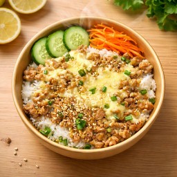 ข้าวหน้าหมูสับผัดซอสเทริยากิชีส