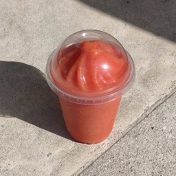 สตรอว์เบอร์รี สมูทตี้