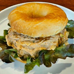 Spicy Tuna Bagel